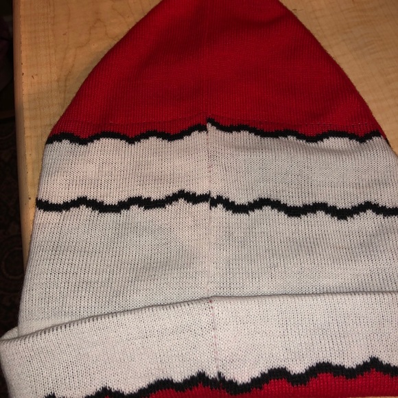 🆕 AEO Santa Claus Beanie - Picture 4 of 6
